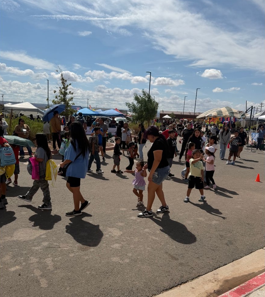 Chinle Kids Day crowd